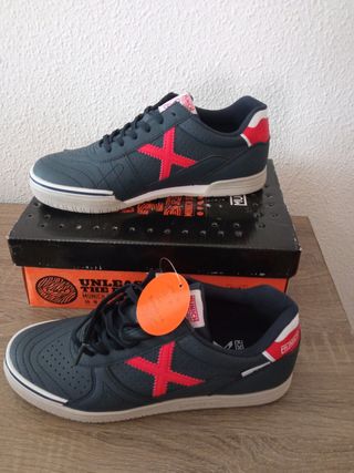 Zapatillas deportivas Munich talla 38 de segunda mano por 36 EUR en Alcoy  en WALLAPOP