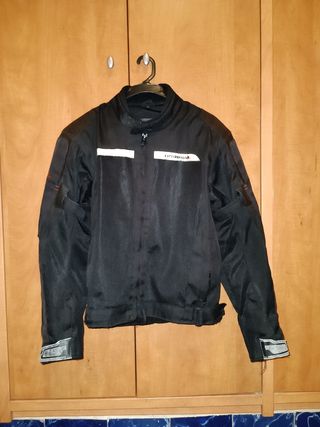 Chaqueta moto verano talla L de segunda mano por 45 EUR en Sevilla en  WALLAPOP