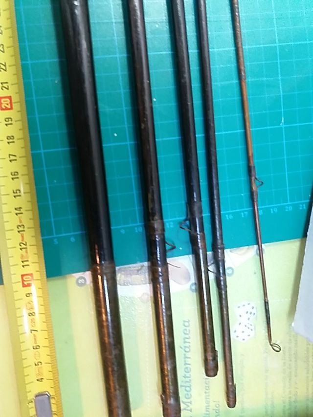 CAÑA PESCA DE MADERA, ANTERIOR AL USO DEL BAMBÚ.