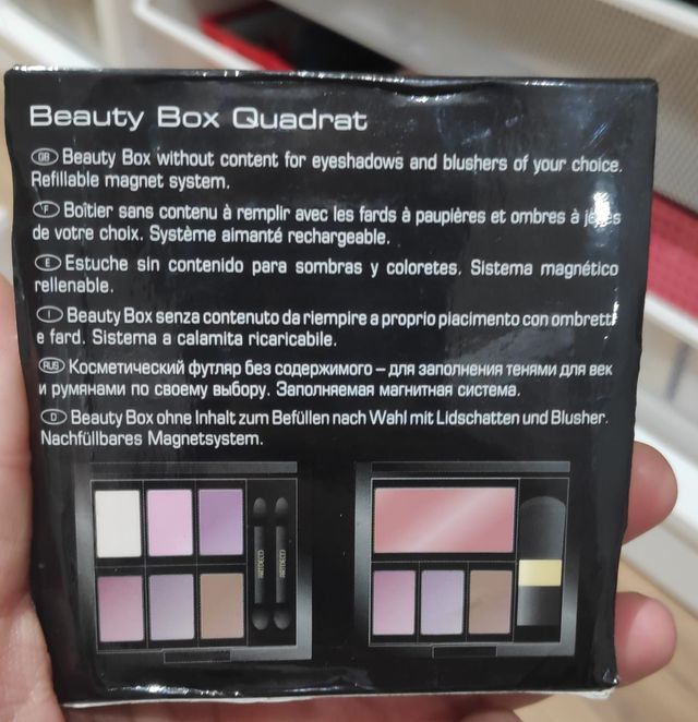 Beauty box quadrat Artdeco