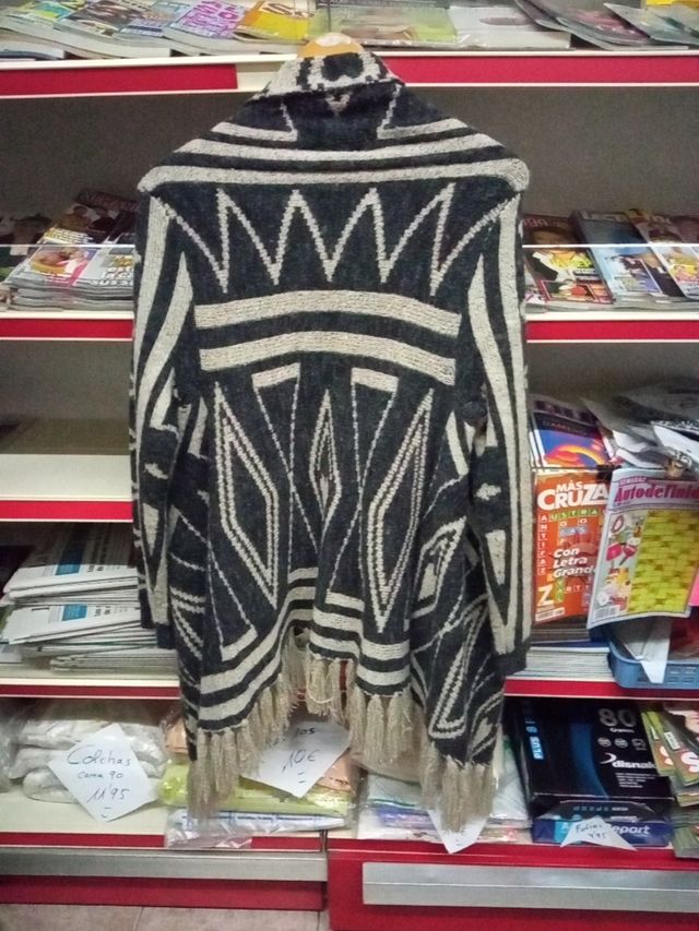 chaqueta de lana con picos