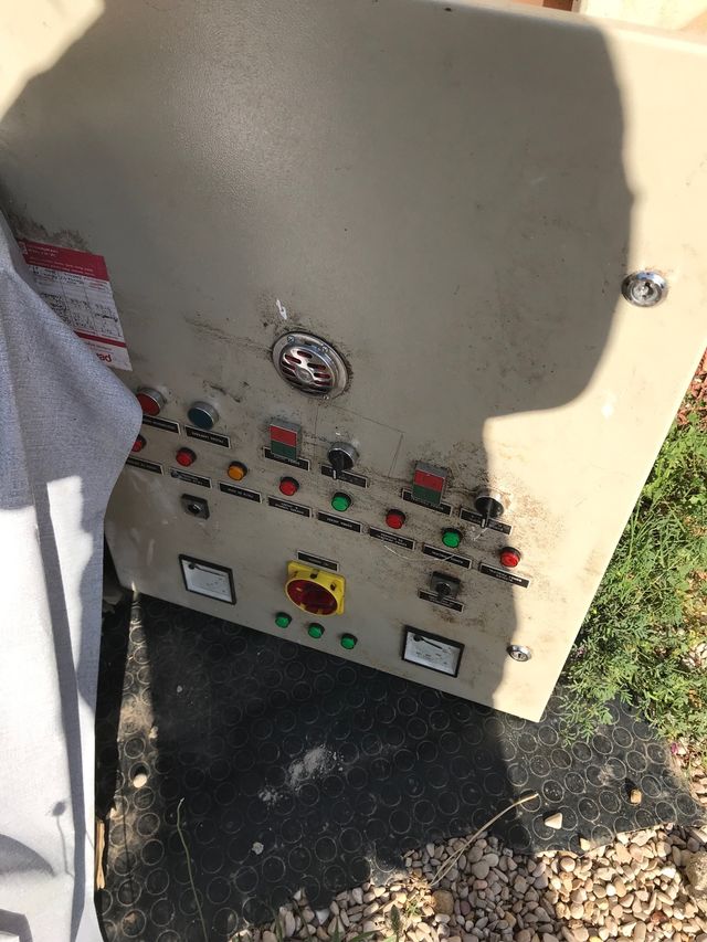 Caja grande eléctrica