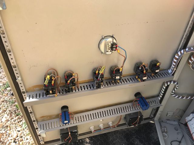 Caja grande eléctrica