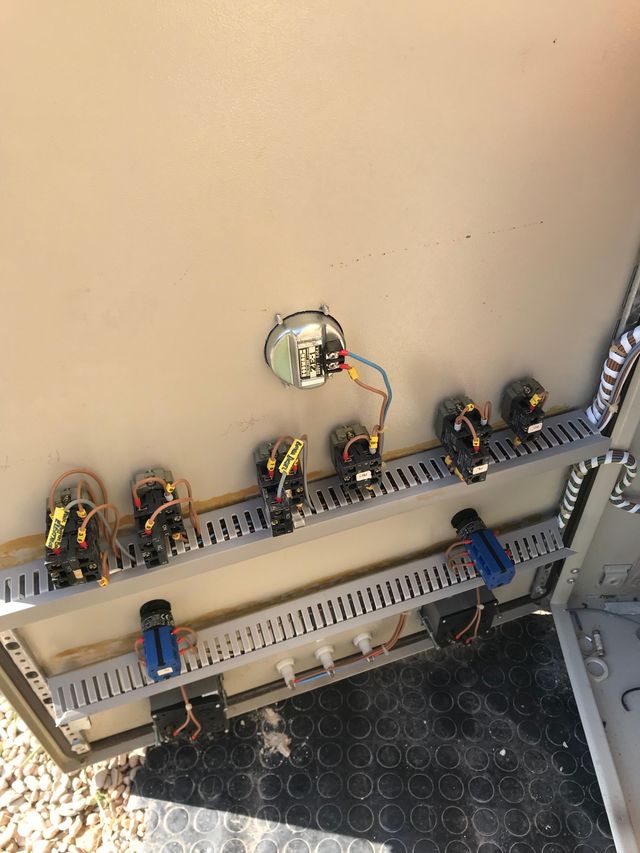 Caja grande eléctrica