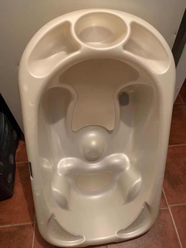 Bañera con patas cam