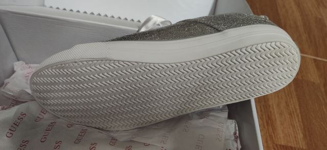 zapatillas Guess talla 38 