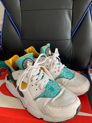 Nike huarache limited edition de segunda mano en Masquefa en WALLAPOP