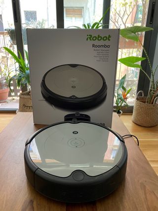 Aspirador Robot iRobot Roomba 698 de segunda mano por 190 EUR en Barcelona  en WALLAPOP