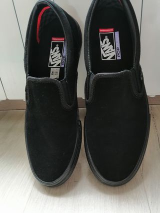 Zapatillas Vans Skate negras. Talla 44,5 de segunda mano por 30 EUR en  Bilbao en WALLAPOP