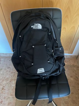 Mochila The North Face de segunda mano por 70 EUR en Burriana en WALLAPOP