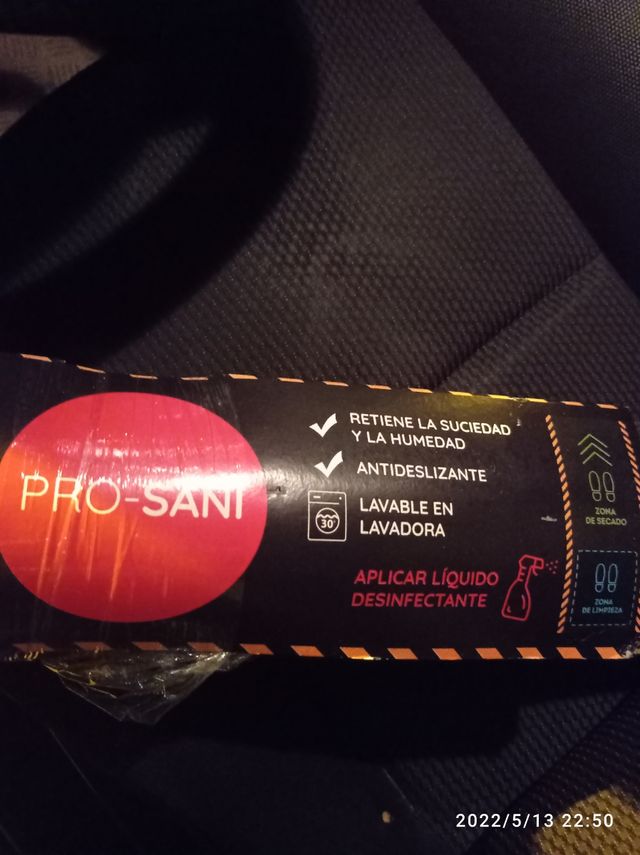 ALFOMBRA  A ESTRENAR MARCA JINTEX