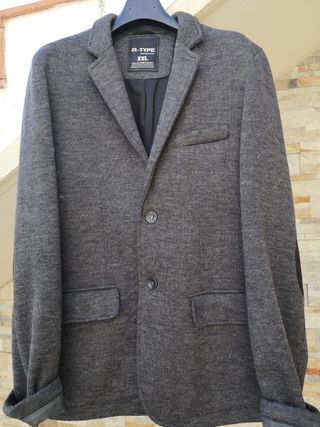 Chaquetas\\/abrigos hombre de segunda mano por 20 EUR en Mollerussa en  WALLAPOP