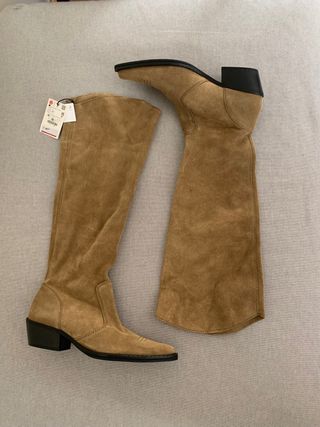 Botas piel Zara n. 38 Nuevas con etiqueta de segunda mano por 45 EUR en  Madrid en WALLAPOP
