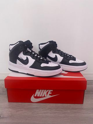 Nike dunk high up panda de segunda mano por 150 EUR en Barcelona en WALLAPOP