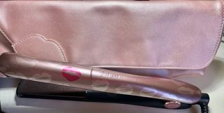Plancha GHD Gold edición limitada Lulu Guinness de segunda mano por 120 EUR  en Rivas-Vaciamadrid en WALLAPOP