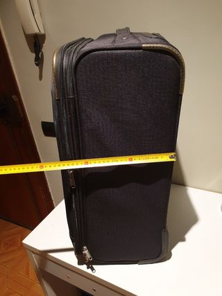 Dos Maletas de viaje. de segunda mano por 40 EUR en Barcelona en WALLAPOP