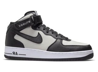 Stussy x Nike AIR Force 1 Mid talla 42 de segunda mano por 220 EUR en  Madrid en WALLAPOP
