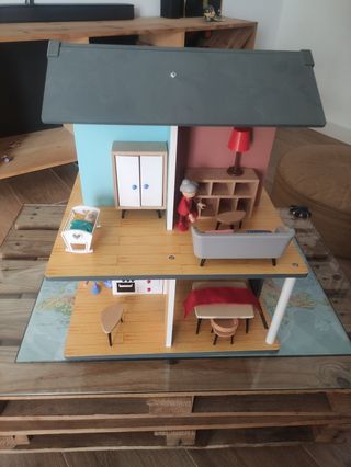 Casa de muñecas madera Lidl de segunda mano por 25 EUR en Cartagena en  WALLAPOP