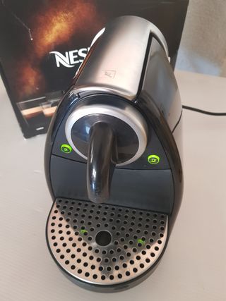 Cafetera Nespresso Krups de segunda mano en Alicante en WALLAPOP