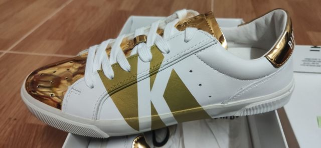 zapatillas bikkemberg talla 38. nuevas