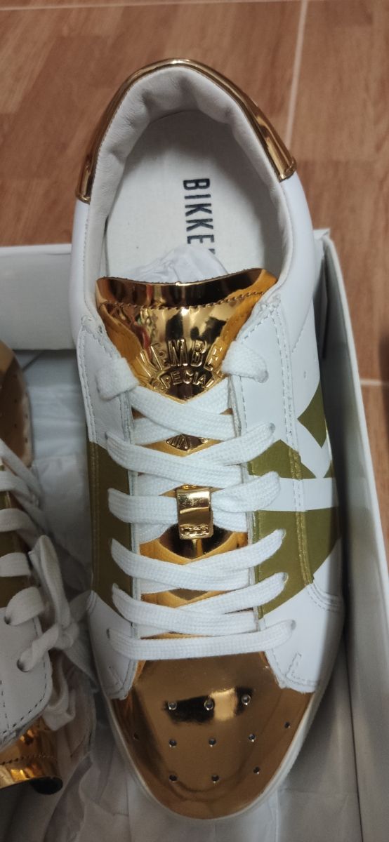 zapatillas bikkemberg talla 38. nuevas