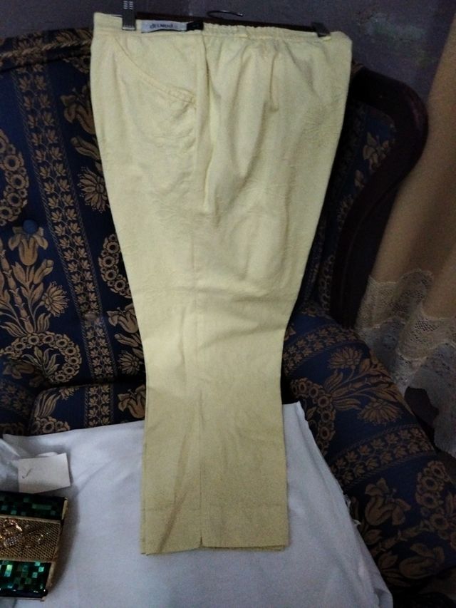 Pantalón mitad pierna