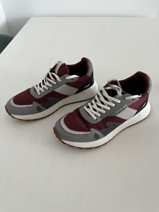 Zapatillas Michael Kors originales de segunda mano por 40 EUR en Zaragoza  en WALLAPOP