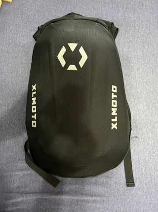 Mochila XLMOTO de segunda mano por 13 EUR en Madrid en WALLAPOP