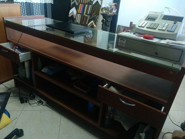 Mostrador de tienda/comercio, BARATO. RECOGER