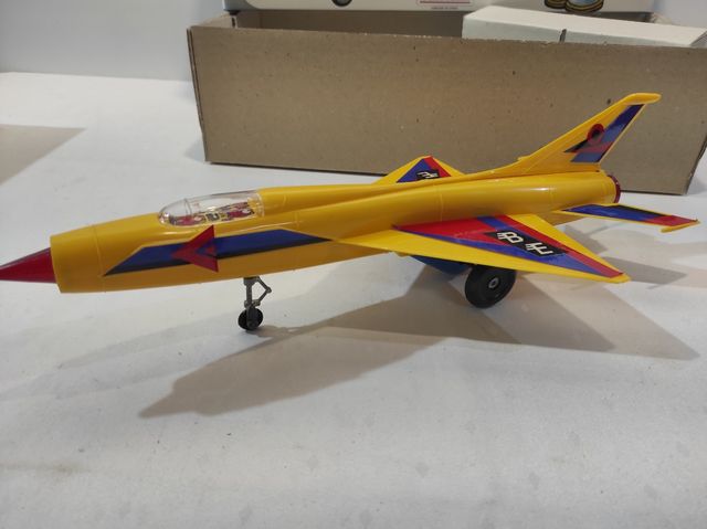 Avión Feria Sanchis