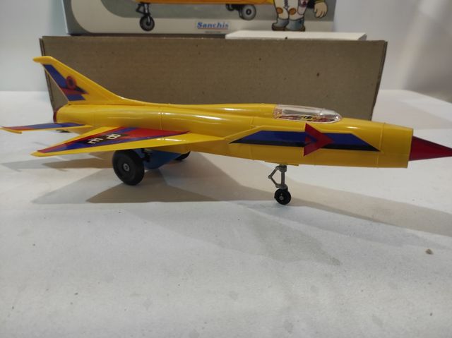 Avión Feria Sanchis