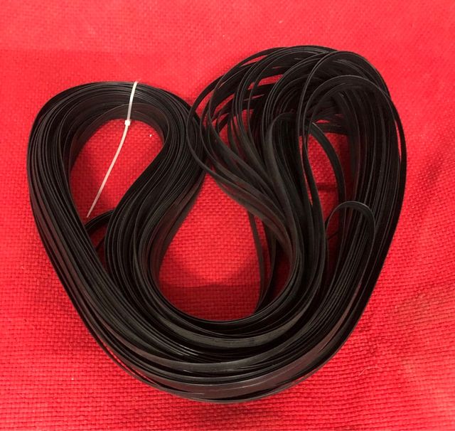 Ratan sintetico negro