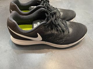 Zapatillas Nike Pegasus 33 de segunda mano en WALLAPOP
