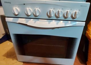 BALAY. CONJUNTO HORNO Y VITROCERÁMICA de segunda mano por 60 EUR en  Torremolinos en WALLAPOP