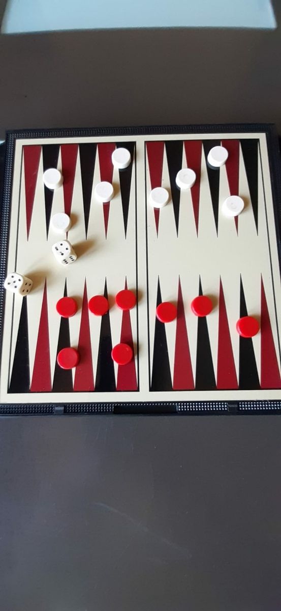 Ajedrez y Backgammon