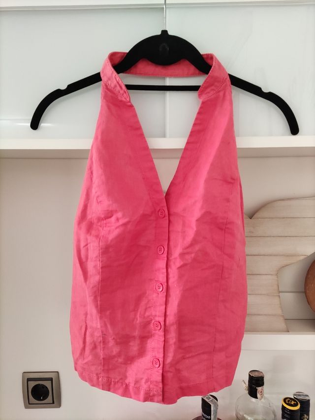 Top lino y espalda al aire Mango