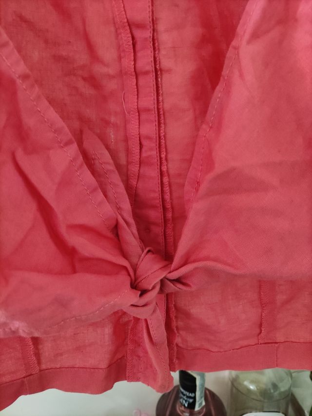 Top lino y espalda al aire Mango