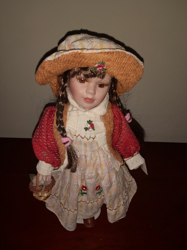 Muñeca porcelana vintage 40 cm.