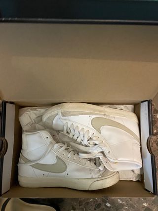 Nike blazer 36 de segunda mano por 40 EUR en Barcelona en WALLAPOP
