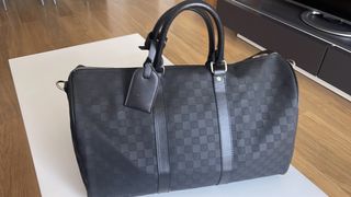 Mochila de viaje Louis Vuitton de segunda mano por 250 EUR en Castelldefels  en WALLAPOP
