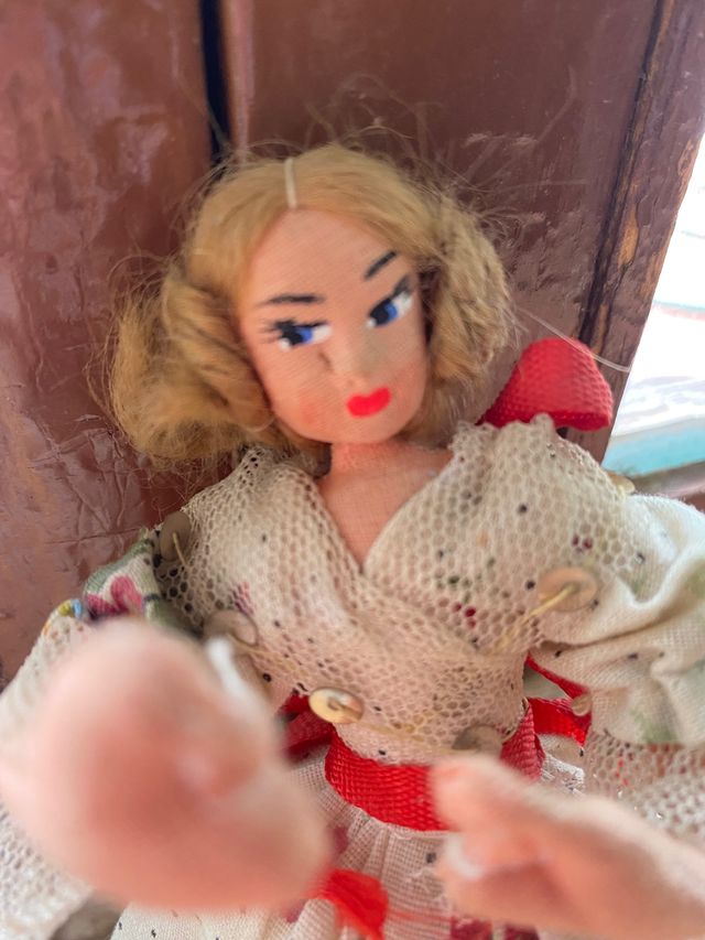 Muñeca preciosa de coleccion años 40