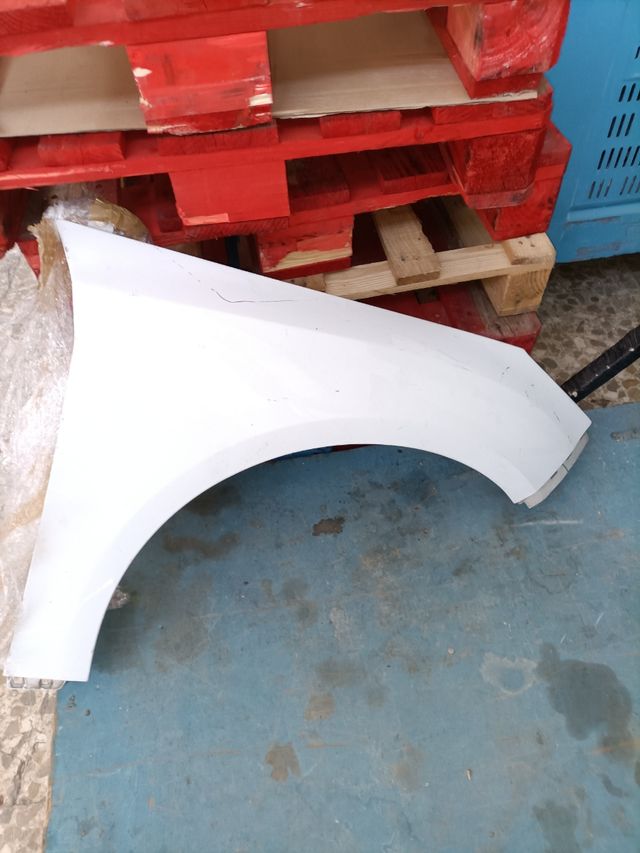 aleta derecha Ford Focus mk3 2014