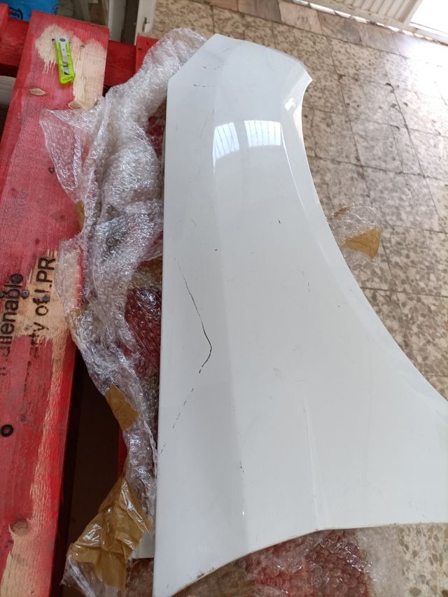 aleta derecha Ford Focus mk3 2014