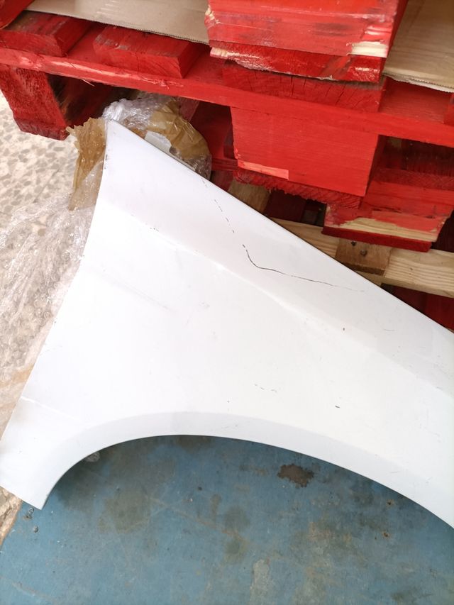 aleta derecha Ford Focus mk3 2014