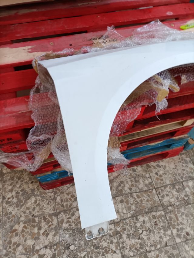 aleta derecha Ford Focus mk3 2014