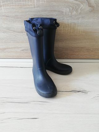 Botas agua 35 de segunda mano por 4 EUR en Barcelona en WALLAPOP