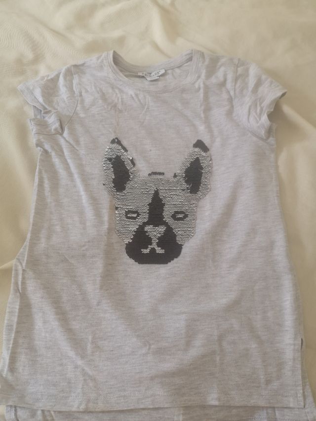 Lote 4 camisetas, 2 a estrenar.