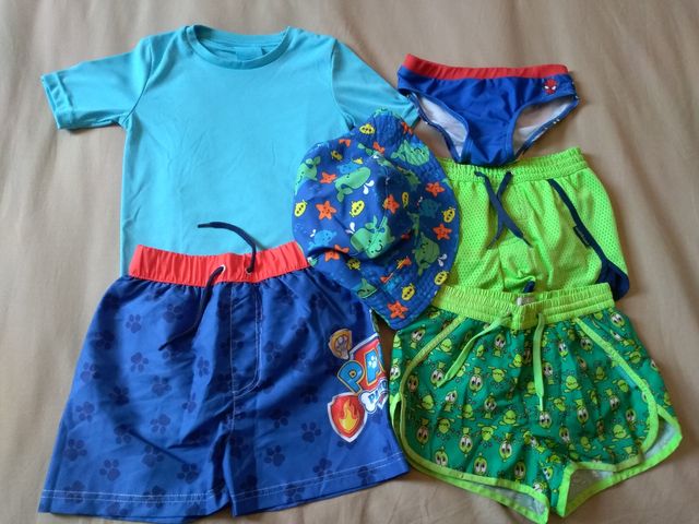 Abbigliamento mare anti UV bambino 4-5 anni