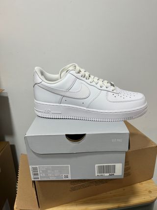 Nike air force 1 de hombre talla Eur: 41 de segunda mano por 140 EUR en  Madrid en WALLAPOP