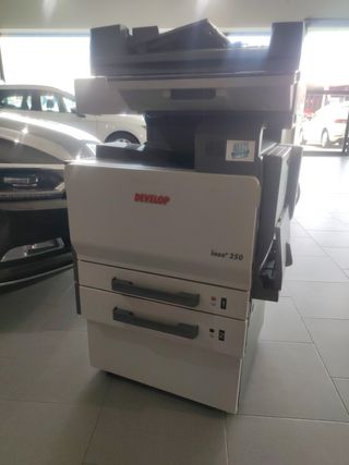 Fotocopiadora Develop ineo 250 ineo+ 250 de segunda mano por 450 EUR en Don  Benito en WALLAPOP